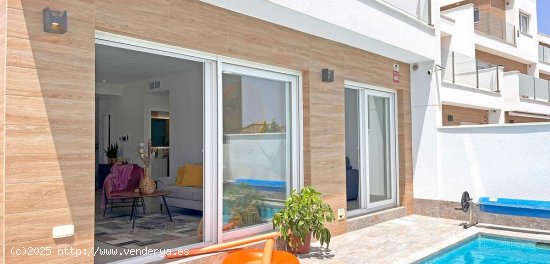 Villa en venta en San Pedro del Pinatar (Murcia)