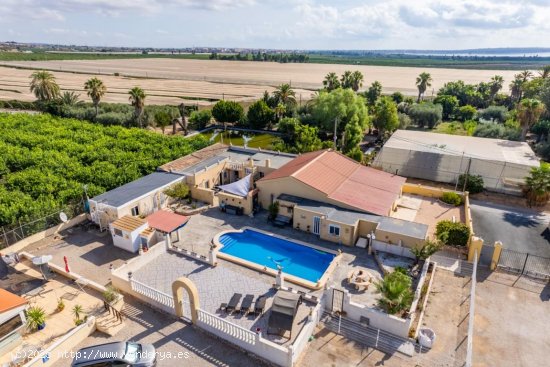  Villa en venta en Los Montesinos (Alicante) 