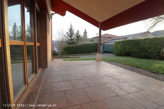 Chalet en venta en Barrundia (Álava)