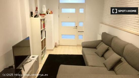 Apartamento de 1 dormitorio en alquiler en Badalona - BARCELONA