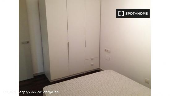 Apartamento de 1 dormitorio con terraza en alquiler en La Dreta de l'Eixamp - BARCELONA