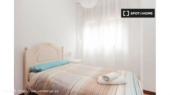 Bonito apartamento de 1 dormitorio en alquiler en El Raval - BARCELONA