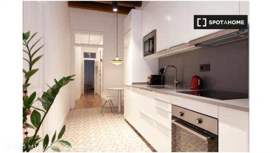 Tidy apartamento de 2 dormitorios en alquiler en Gràcia - BARCELONA