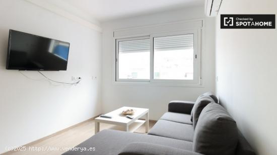 Acogedor apartamento de 1 dormitorio con aire acondicionado en Sants - Sólo estudiantes - BARCELONA