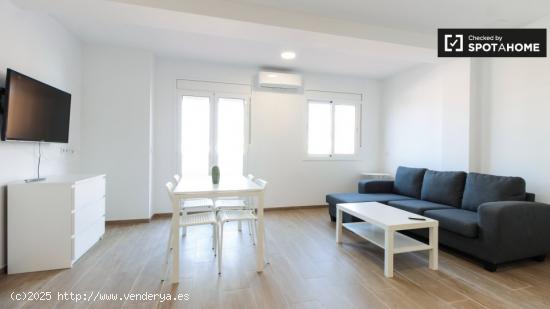 Amplio apartamento de 1 dormitorio en alquiler en Sants - BARCELONA