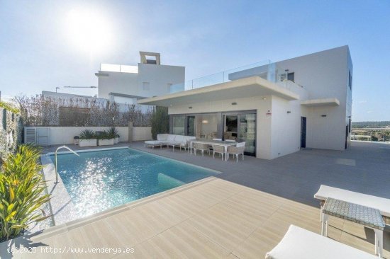 Villa en venta en Orihuela (Alicante)