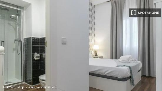 Apartamento de 3 habitaciones en alquiler en Centro - MADRID