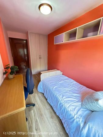  Se alquila habitación en piso compartido en Valladolid - VALLADOLID 