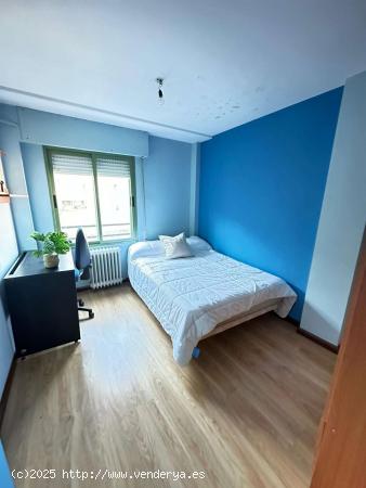  Se alquila habitación en piso compartido en Valladolid - VALLADOLID 