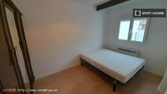 Se alquila habitación en piso compartido en Valladolid - VALLADOLID