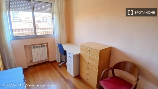 Se alquila habitación en piso compartido en Valladolid - VALLADOLID