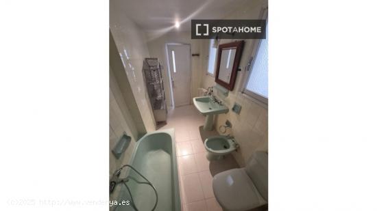 Se alquila habitación en piso compartido en Valladolid - VALLADOLID