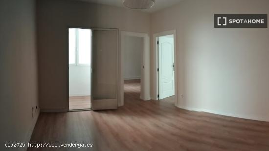 Se alquila habitación en piso compartido en Valladolid - VALLADOLID