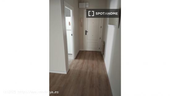 Se alquila habitación en piso compartido en Valladolid - VALLADOLID