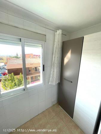  Se alquila habitación en piso compartido en Murcia - MURCIA 