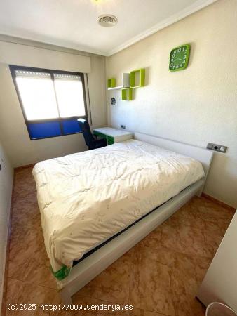  Se alquila habitación en piso compartido en Murcia - MURCIA 