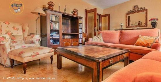 SE VENDE PISO EN LA PLAZA DE LOS LUCEROS - ZONA ENSANCHE / DIPUTACIÓN - ALICANTE - ALICANTE