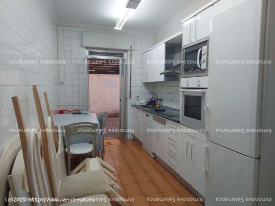 Salamanca ( Carmelitas ) ; 5d, 2wc.  SS.CC. 1300€/410000 - Salamanca