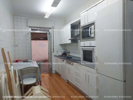 Salamanca ( Carmelitas ) ; 5d, 2wc.  SS.CC. 1300€/410000 - Salamanca