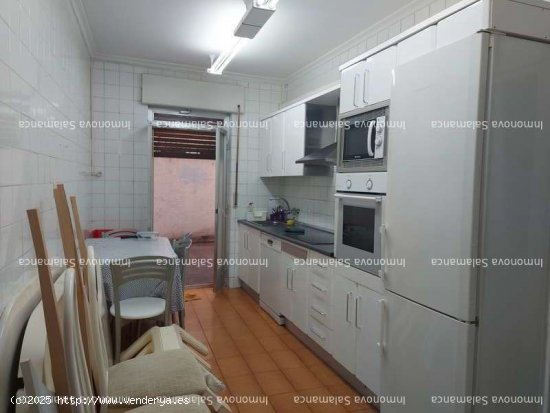 Salamanca ( Carmelitas ) ; 5d, 2wc.  SS.CC. 1300€/410000 - Salamanca