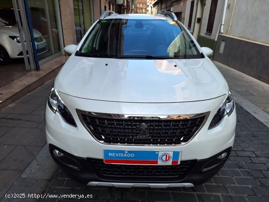 Peugeot 2008 1.2 Puretech GT Line Automático re-estrena único 6.900 Kms. un solo propietario - Bar