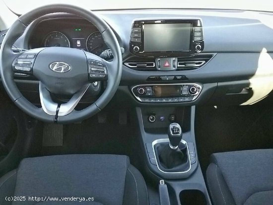 Hyundai i30  1.5 DPI Klass SLX - 