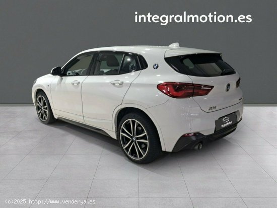 BMW X2 sDrive18i - 