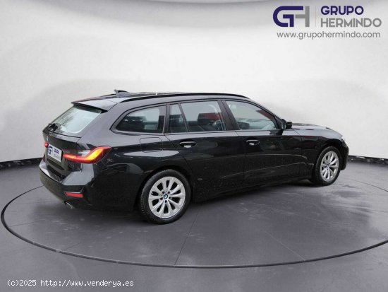 BMW Serie 3 318 d A TOURING - Ponteareas