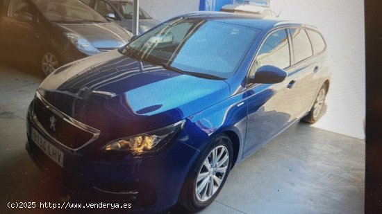 Peugeot 308 SW STYLE BLUE HDI 100 CV 6VEL - Ponteareas