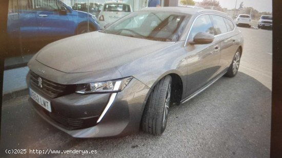 Peugeot 508 SW ALLURE HYBRID 225 e-EAT8 - Ponteareas