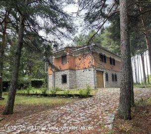  Urbis te ofrece una casa en venta en Candelario, Salamanca. - SALAMANCA 