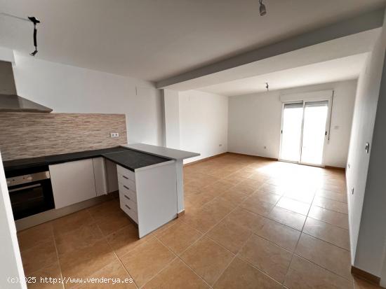 ATICO DUPLEX EN EL GRAO DE GANDIA,  CON VISTA AL MAR CON AMPLIA TERRAZA - VALENCIA