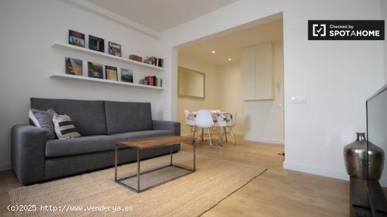 Apartamento de 3 dormitorios en alquiler en Barri Gòtic - BARCELONA