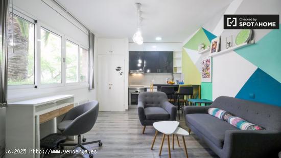 Genial apartamento en alquiler cerca de la estación de tren de Sarrià - BARCELONA