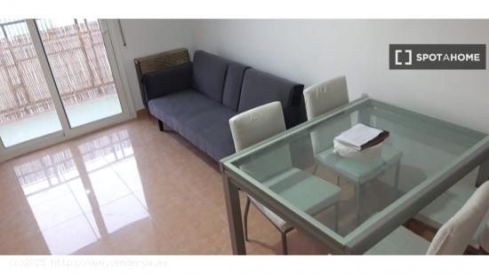 Habitaciones en apartamento de 3 dormitorios en Sant Martí - BARCELONA