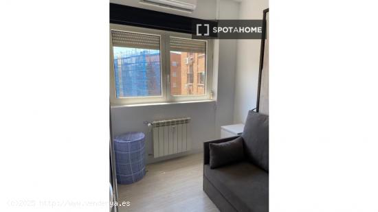 Apartamento de 1 dormitorio en alquiler en Madrid - MADRID