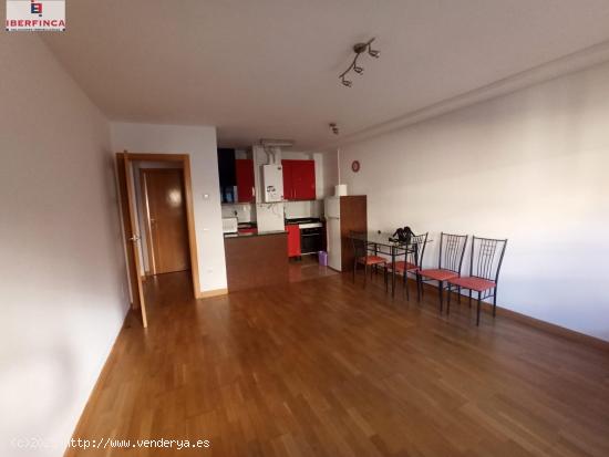 SE VENDE BONITO APARTAMENTO CON GARAJE - VALLADOLID