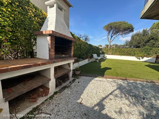 Magnífica casa pareada amb vistes al Montseny, La Roca del Vallès. - BARCELONA