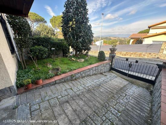 Magnífica casa pareada amb vistes al Montseny, La Roca del Vallès. - BARCELONA