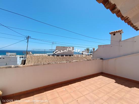 CASA CASCO ANTIGUO CON TERRAZA Y VISTAS AL MAR - ALICANTE