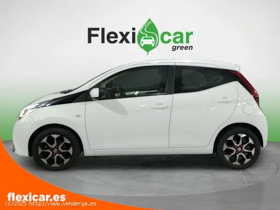 Toyota Aygo 1.0 70 x-play - Esplugues de Llobregat