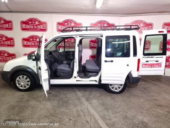 Ford Connect Kombi 1.8 TDCi de 2011 con 112.757 Km por 7.200 EUR. en Tarragona