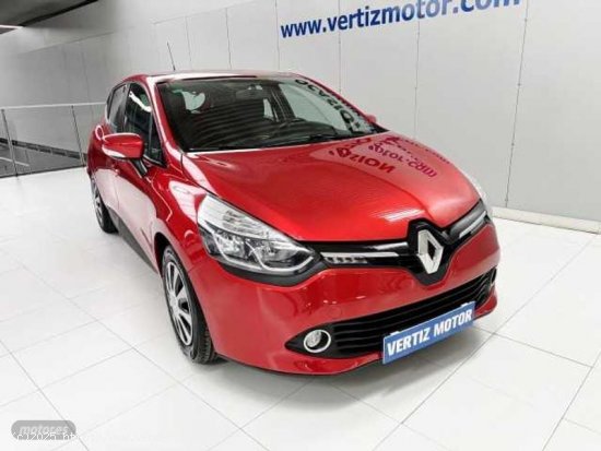 Renault Clio 1.2 Expression de 2015 con 108.000 Km por 9.400 EUR. en Guipuzcoa