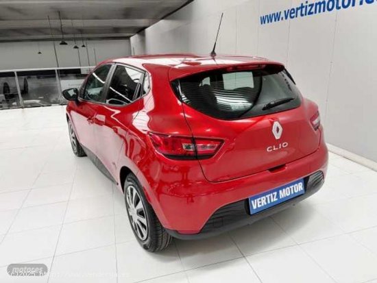 Renault Clio 1.2 Expression de 2015 con 108.000 Km por 9.400 EUR. en Guipuzcoa