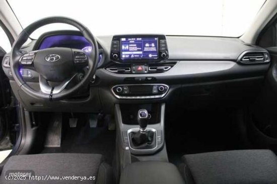 Hyundai i30 1.5 DPI Klass SLX 110 de 2024 con 9.771 Km por 20.900 EUR. en Vizcaya