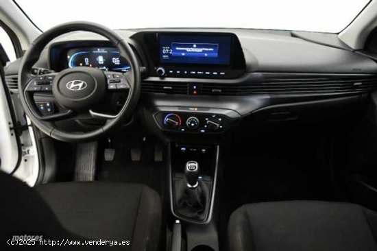 Hyundai Bayon 1.2 MPI Klass de 2024 con 6.712 Km por 18.900 EUR. en Girona