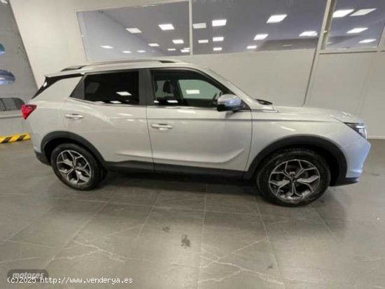 Ssangyong Korando D16T Premium de 2021 con 65.000 Km por 18.900 EUR. en Madrid