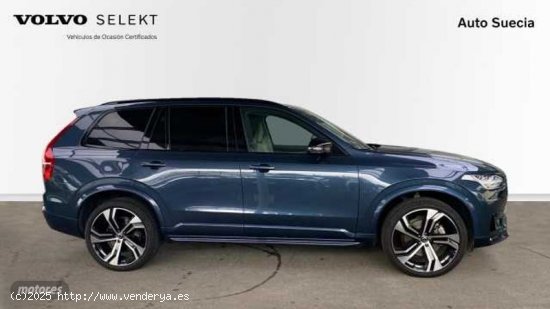 Volvo XC 90 B5 DIESEL AWD PLUS DARK SIETE ASIENTOS de 2022 con 12.507 Km por 64.000 EUR. en Guipuzco