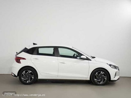 Hyundai i20 1.0 TGDI Klass 100 de 2023 con 26.700 Km por 16.990 EUR. en Cadiz