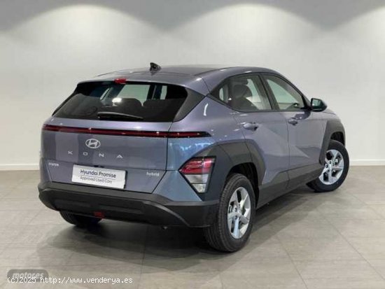 Hyundai Kona 1.6 GDI Maxx DT de 2024 con 12 Km por 30.500 EUR. en Barcelona